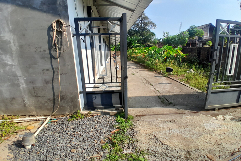 Exterior & Views 5, SPOT ON 93283 Sengon Kostel Syariah, Jepara