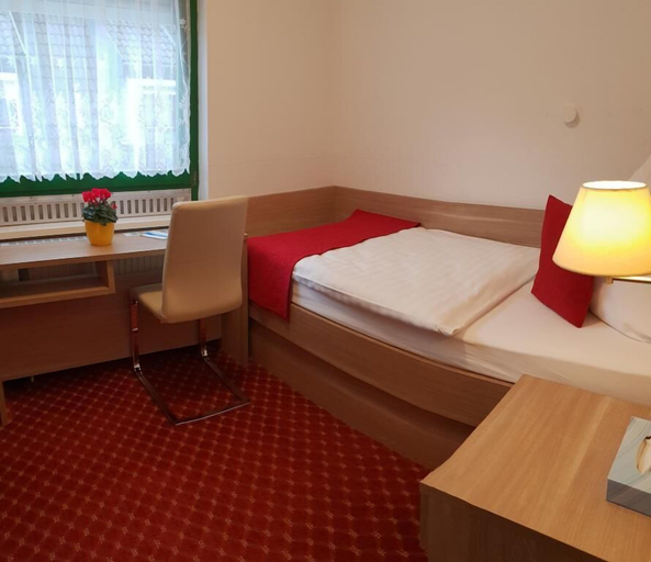 Bedroom 2, Aparthotel Wangener Landhaus, Stuttgart