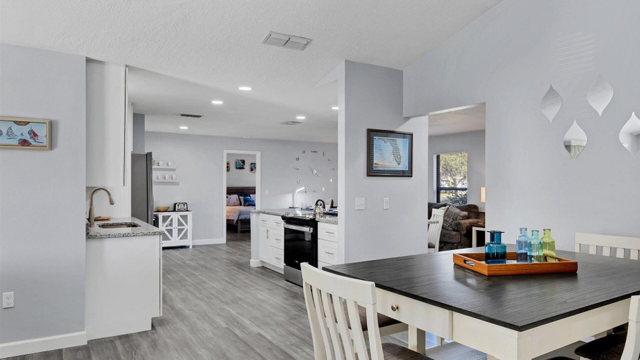 Others 5, 5638 Colonial Oaks Blvd, Sarasota