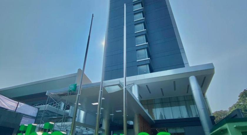 Exterior & Views 2, ibis Styles Bogor Pajajaran, Bogor
