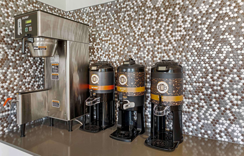 Food & Drinks 4, Extended Stay America Suites - Redlands, San Bernardino