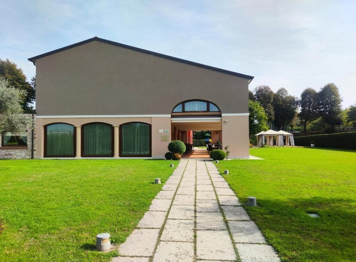Exterior & Views 2, Tenuta Albertini, Verona