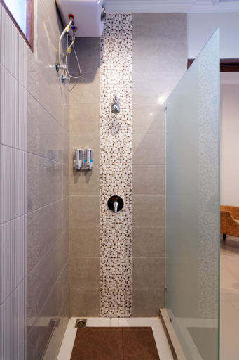 Bathroom 6