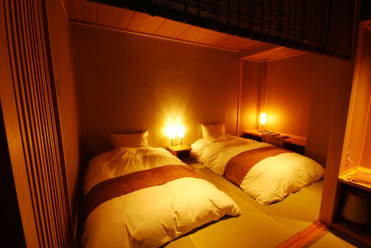 Bedroom 4, Ginka, Toyooka