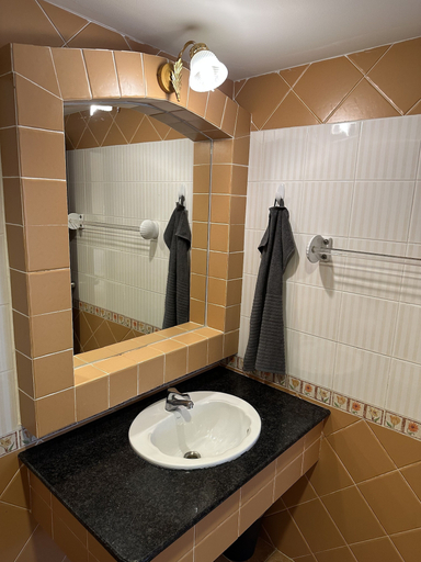 Bathroom 5, Nid Huahin Hotel, Hua Hin