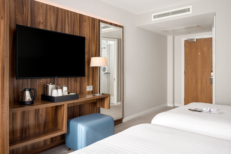 Bedroom 4, Courtyard by Marriott Glasgow Airport, Renfrewshire