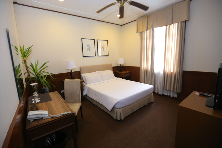 Bedroom 9