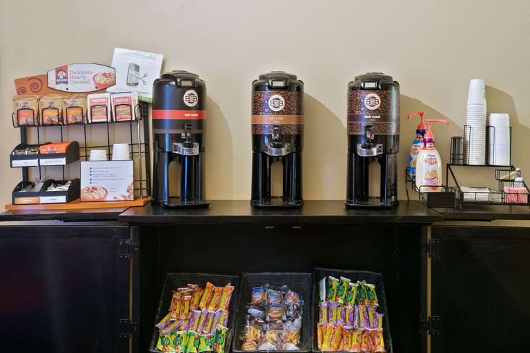Food & Drinks 5, Extended Stay America Suites Washington DC Reston, Fairfax