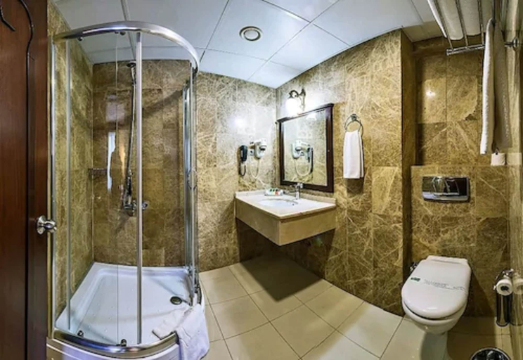 Bathroom 4, Gulhanepark Hotel & Spa, Fatih