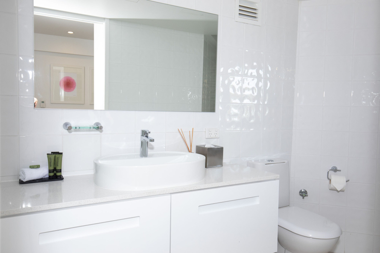 Bathroom 4, 71 Hastings Street - Beachfront, Noosa - Noosa-Noosaville