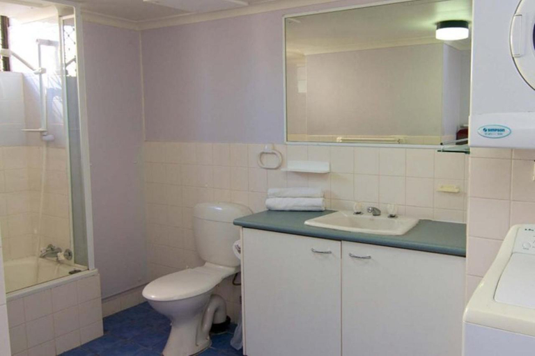 Bathroom 4, Enderley Gardens Resort, Gold Coast