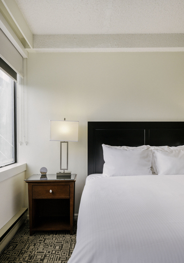 Bedroom 2, Mountain Side Hotel Whistler by Executive, Squamish-Lillooet