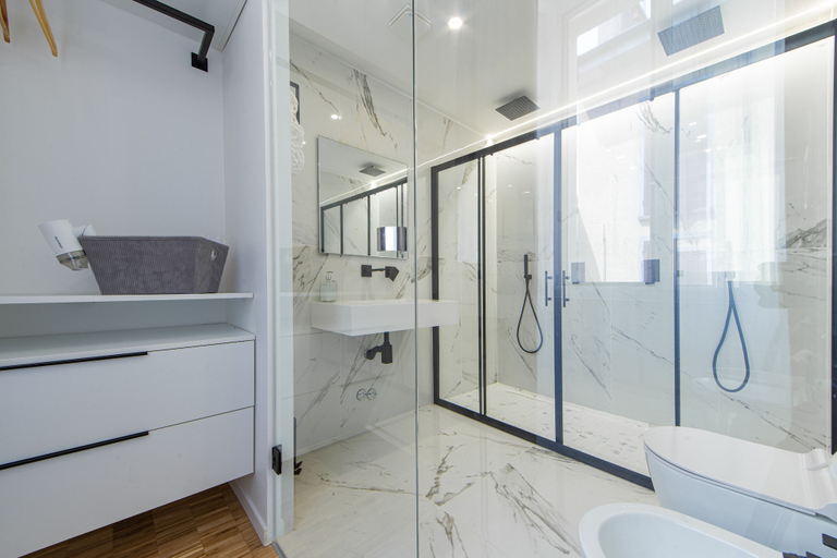 Bathroom 3, Cavaedium Guest House, Novara