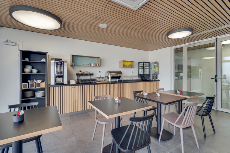 Food & Drinks 5, All Suites Appart Hotel |Le Havre Centre-Les Docks, Seine-Maritime