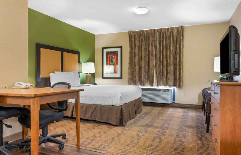 Bedroom 3, Extended Stay America Suites Pittsburgh Airport, Allegheny