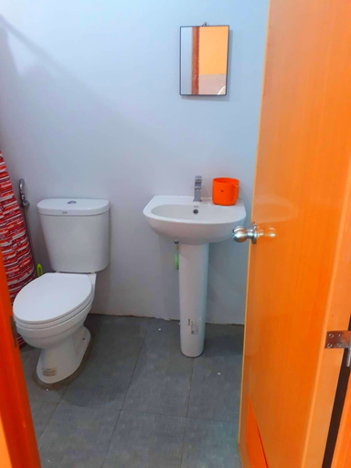 Bathroom 3, Hideaway Beach Resort, Calatagan