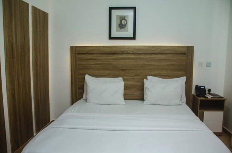 Others 5, Hevee Hotels and Suites, Obafemi-Owode