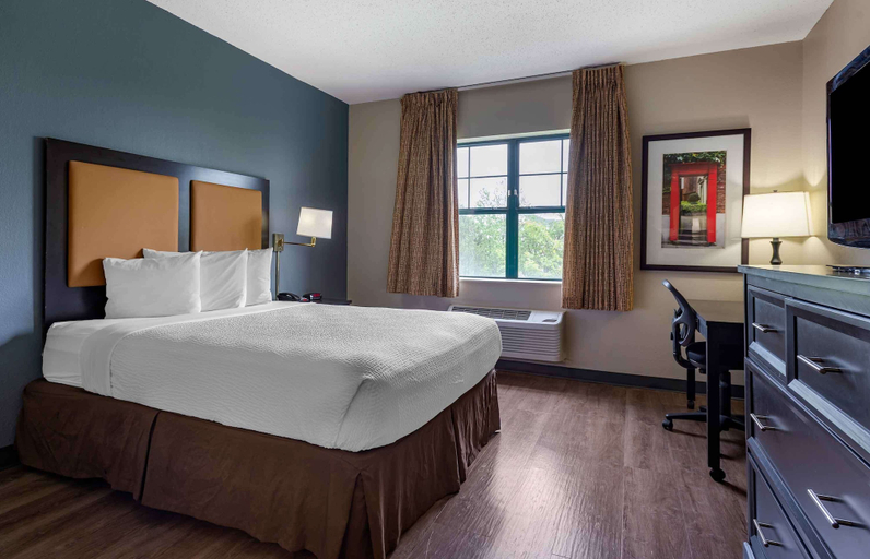 Bedroom 3, Extended Stay America Suites Edison Raritan Center, Middlesex
