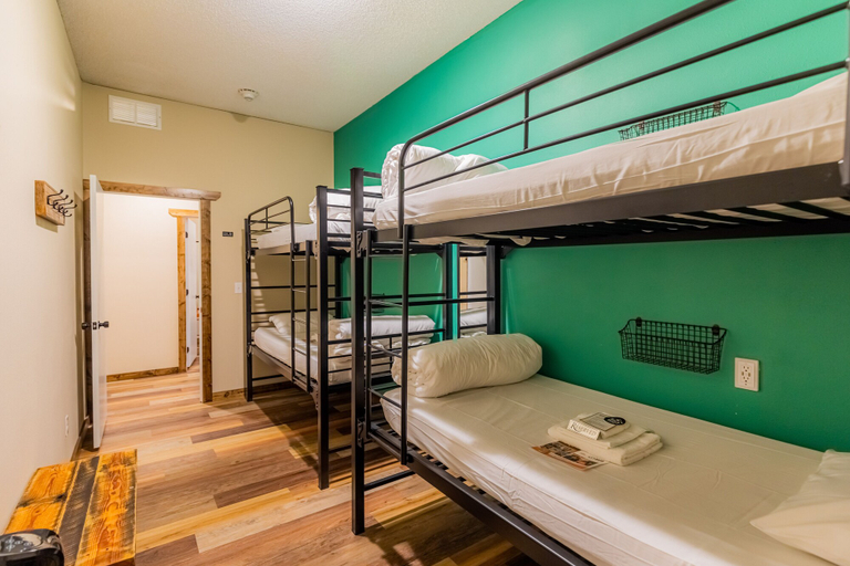 Bedroom 4, Pintler's Portal Hostel, Deer Lodge