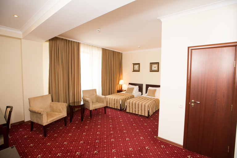 Bedroom 2, Jumbo Hotel
