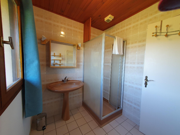 Bathroom 3, Le Chant du Loriot, Haut-Rhin
