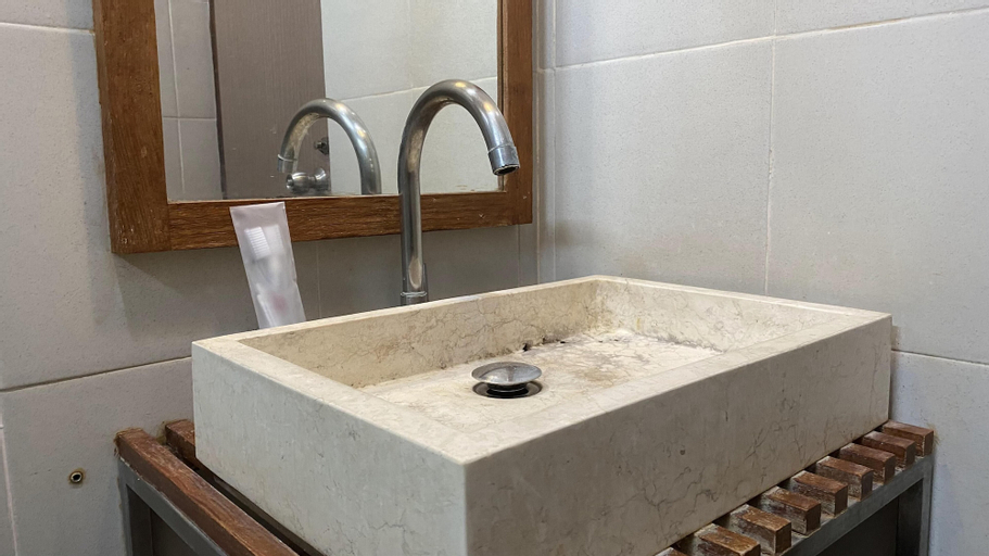 Bathroom 7