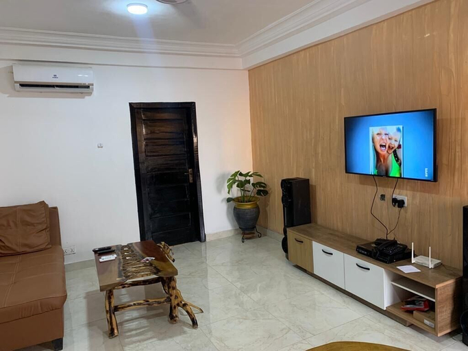 Others 4, Central Reservations Apartment, Tema
