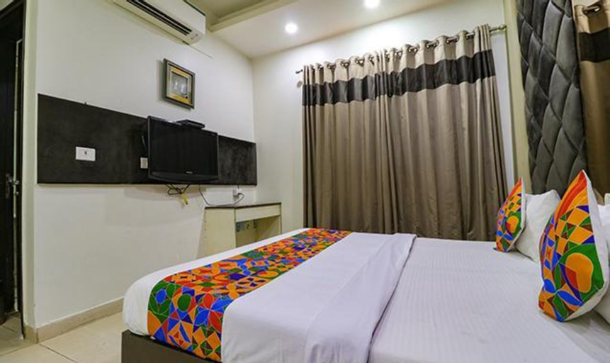 Bedroom 3, FabExpress Yug Villa, West