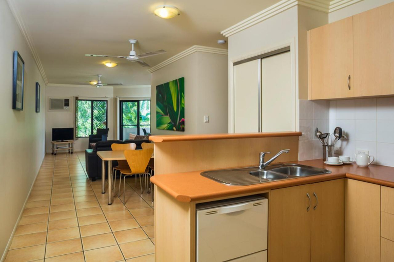 Bedroom 3, City Plaza Apartments, Cairns