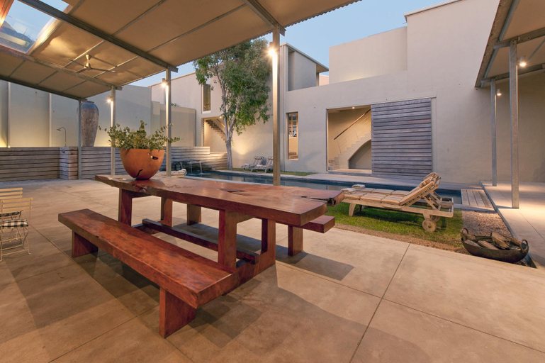 Public Area 4, Mosselberg on Grotto Beach, Overberg