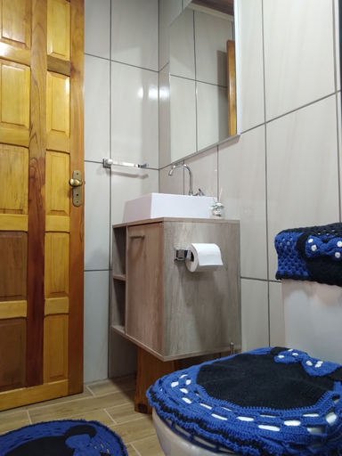 Bathroom 3, Cabana Pequeno Bosque Com Vista - o Rio, à 15 km da cidade, São Joaquim