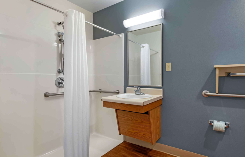 Bathroom 4, Extended Stay America Select Suites - Cincinnati - Florence - Airport, Boone