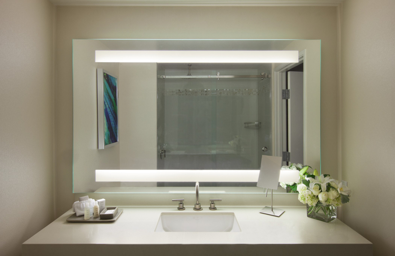 Bathroom 5, Ocean View Hotel, Los Angeles