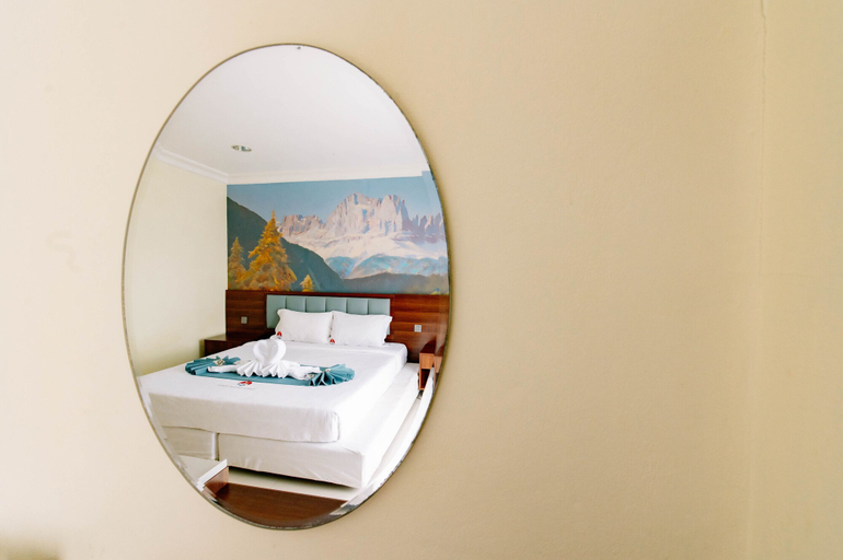 Bathroom 5, Lisha roungnakhone hotel, Vangvieng