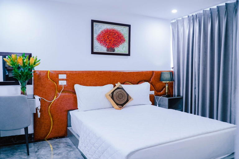 Queen Hotel, Hà Đông