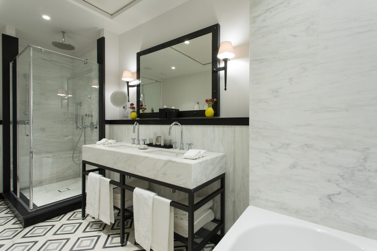Bathroom 5, Rocco Forte Hotel de la Ville, Roma