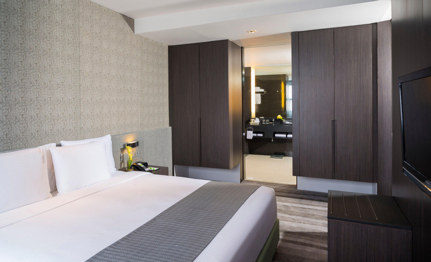 Bedroom 24