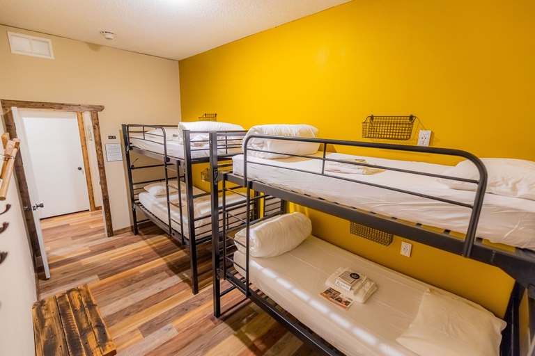Bedroom 5, Pintler's Portal Hostel, Deer Lodge