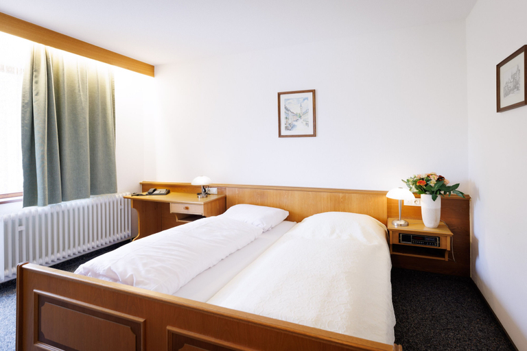 Bedroom 3, Naturhotel Blaubach, Kusel