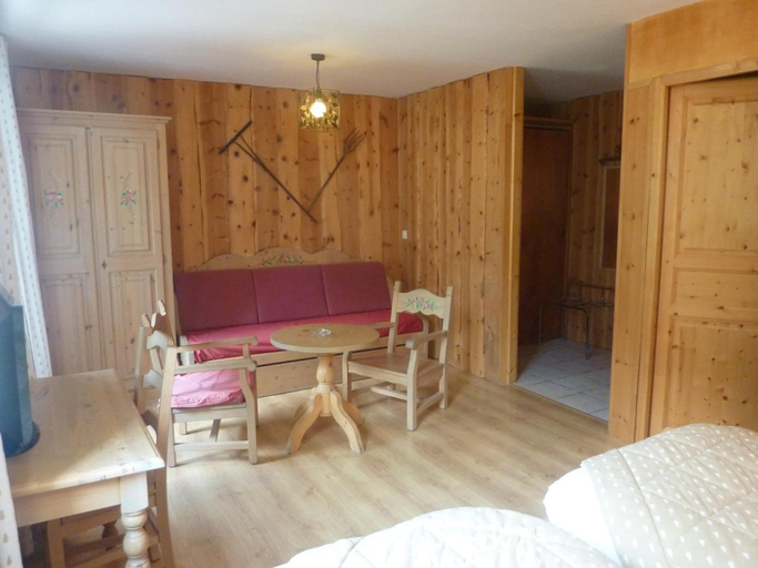 Bedroom 2, Les Agneaux, Hautes-Alpes