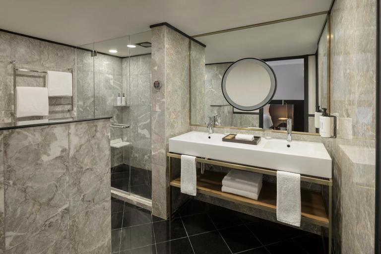 Bathroom 7