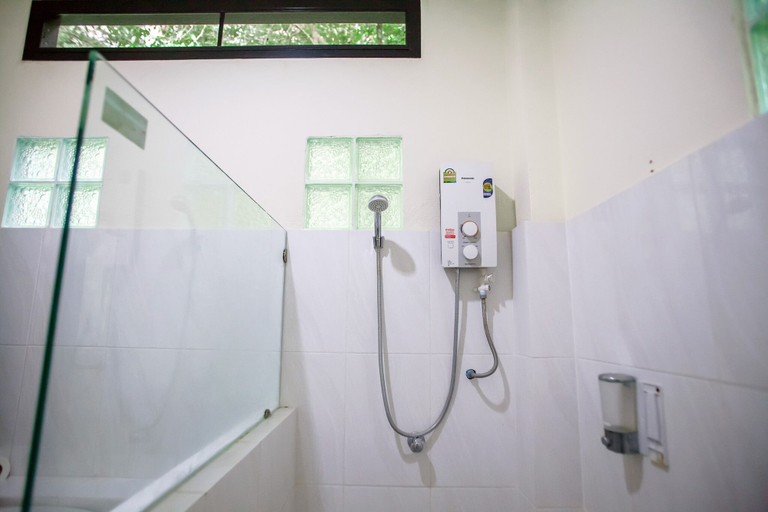 Bathroom 4, The Vatika Resort and Spa, Mueang Krabi