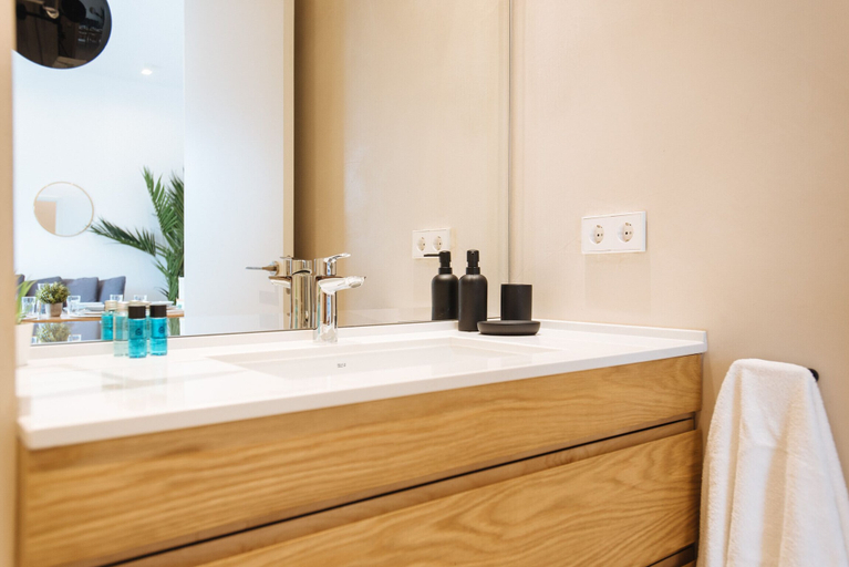 Bathroom 2, Eva Recommends Castellar Pool & Terrace, Sevilla