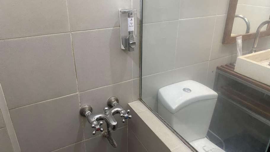 Bathroom 3