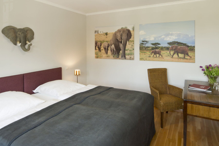 Bedroom 3, Hotel Schloss Hertefeld, Kleve