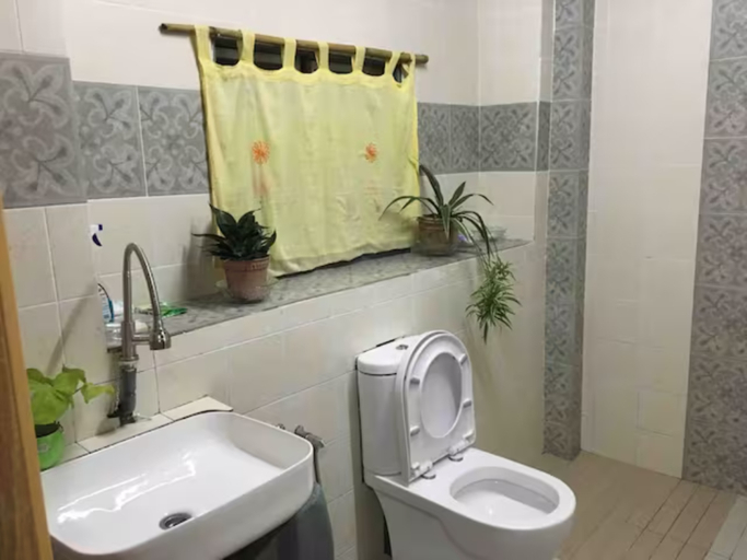Bedroom 4, Nurin Cottage: Tranquil Rustic Retreat, Bentong