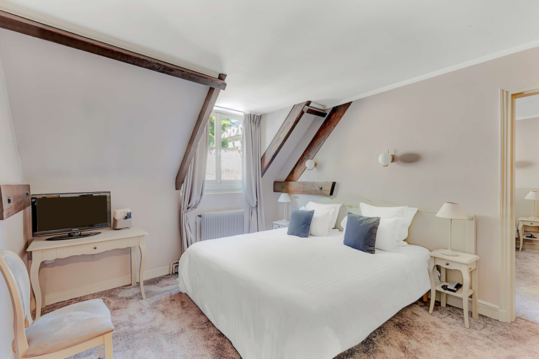 Bedroom 3, Hotel Le Maxime, BW Signature Collection, Yonne
