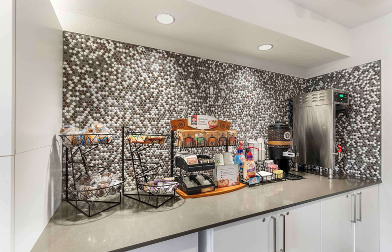 Food & Drinks 5, Extended Stay America Suites - Denver - Centennial, Arapahoe