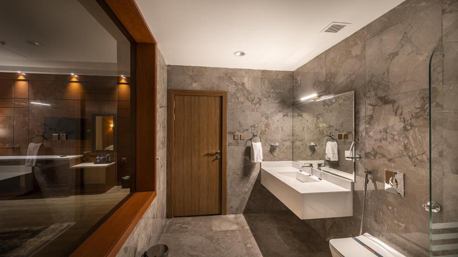 Bathroom 2, Flavor Hotel, Al Madinah Al Munawwarah