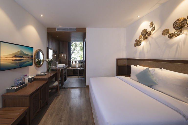 Bedroom 6